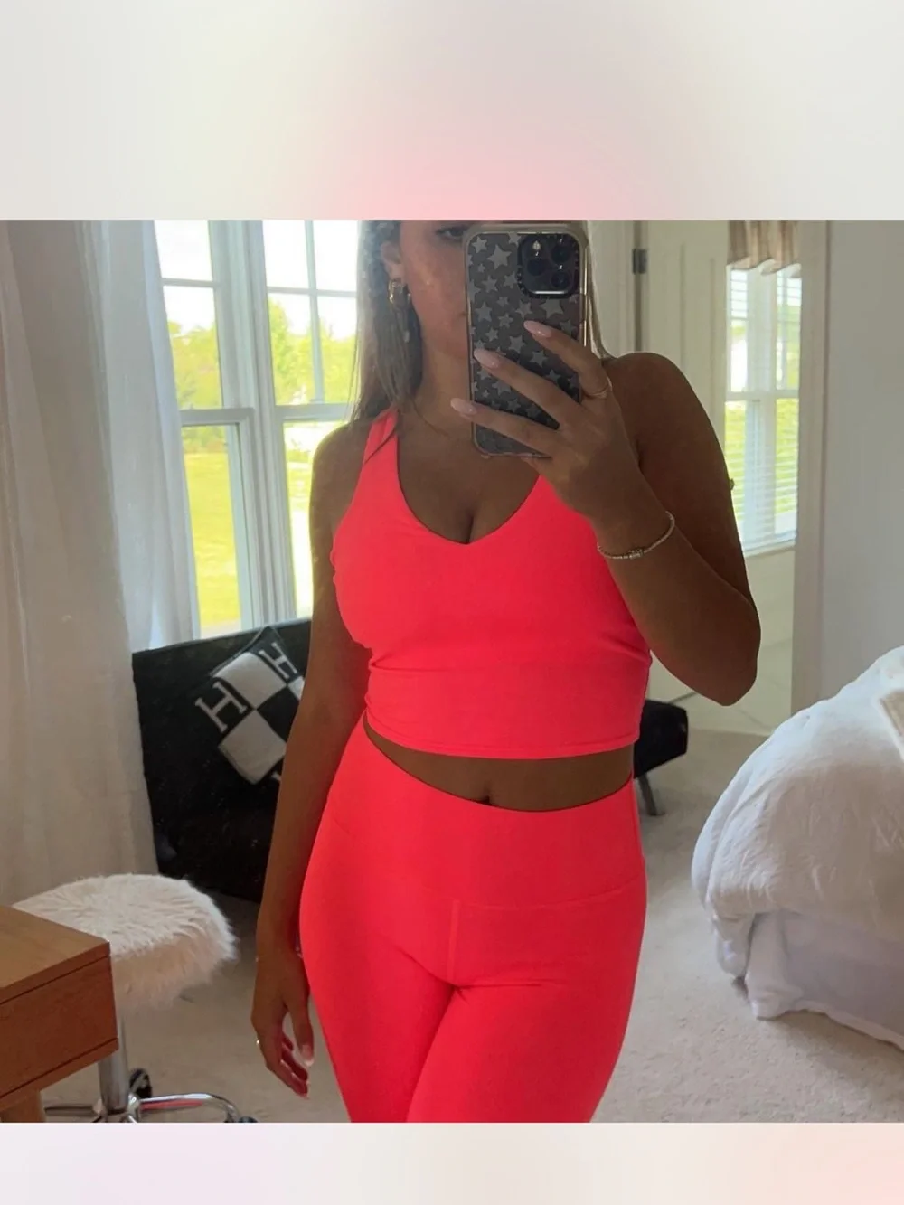 LIKE NEW RARE ALO Yoga Neon Pink Sports Bra and Leggings Set